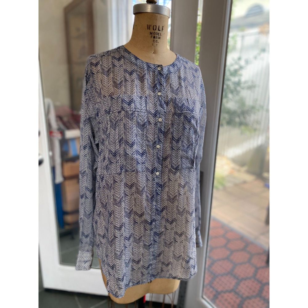 ALC Cotton Blu & White Graphic Print Button Down Long Sleeve Top SZ M  Made USA